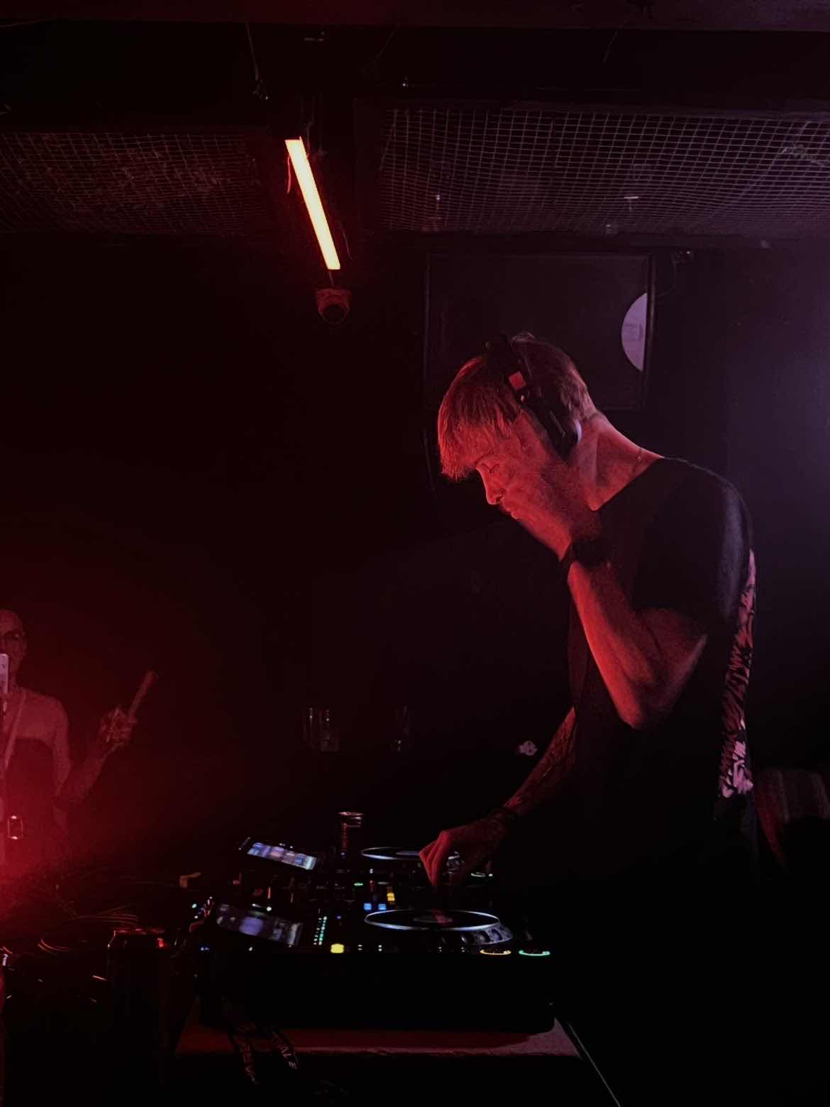 REVILO performing live.